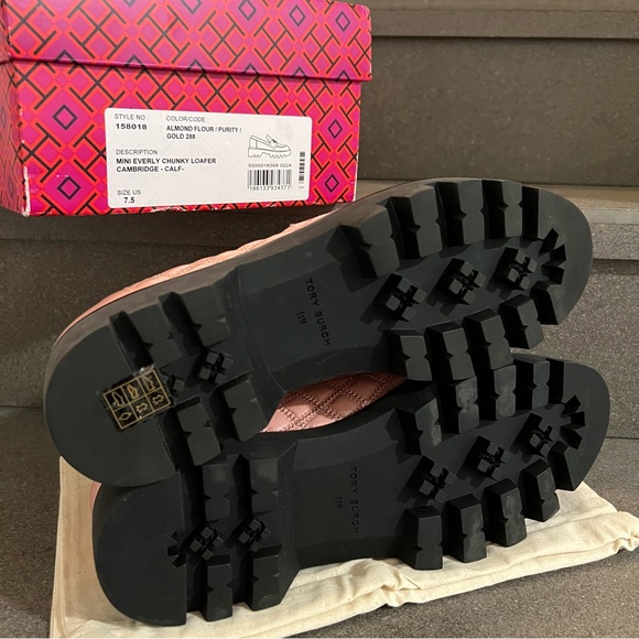 Tory Burch Mini Everly Chunky Quilted Patent Loafer in Rose Sachet, Size 11, NEW - Picture 16 of 17